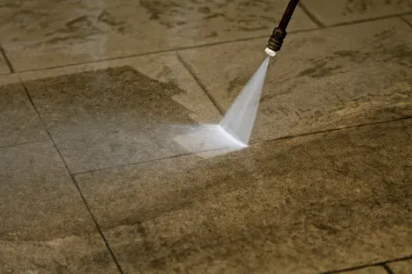 DIY vs. Professional Power Washing in Avondale, AZ: Which Is Better?