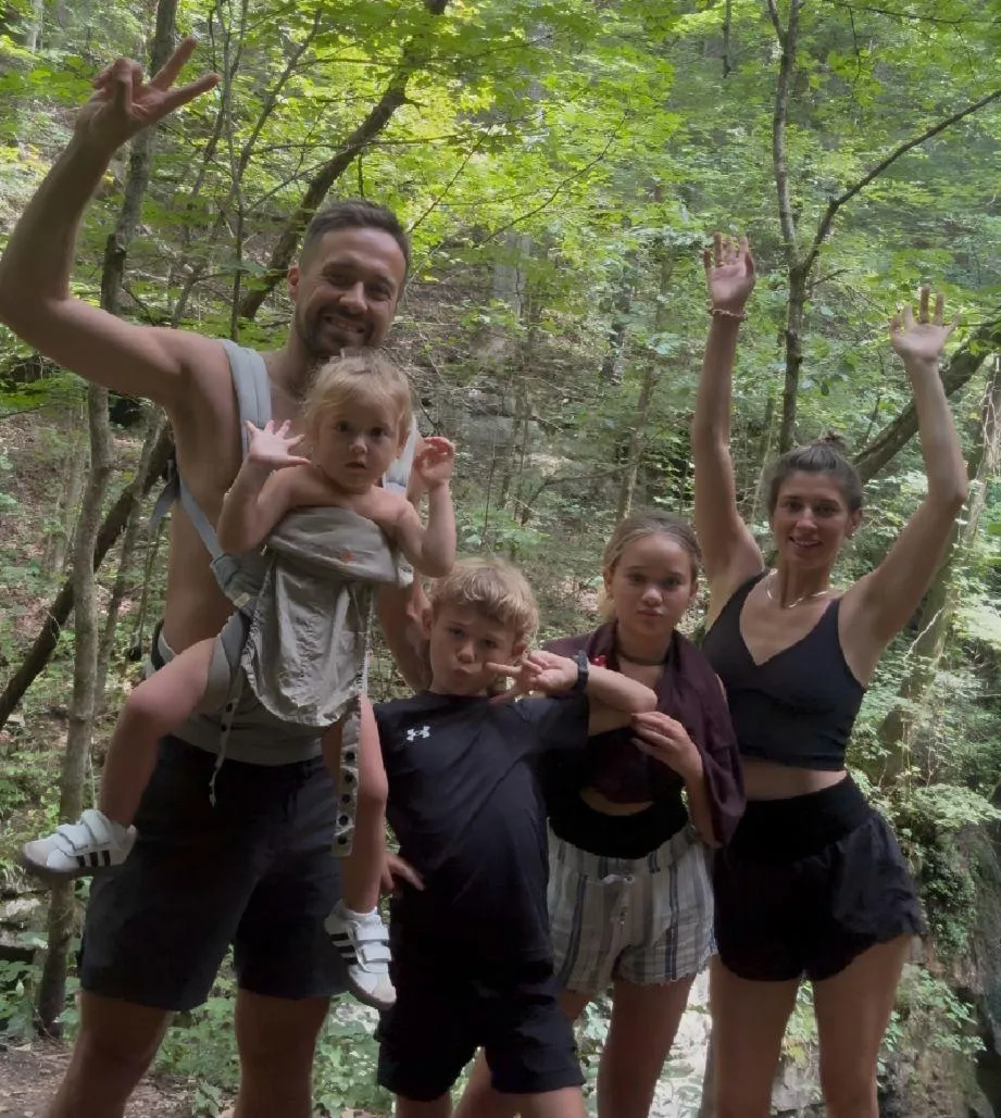  pavel aeon stuchlik on stage and wife fairy aeon 