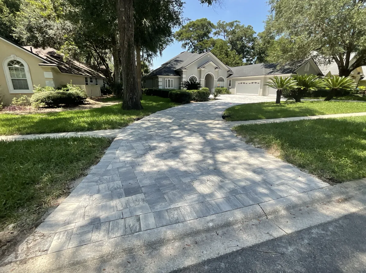 driveway pavers in front of house 