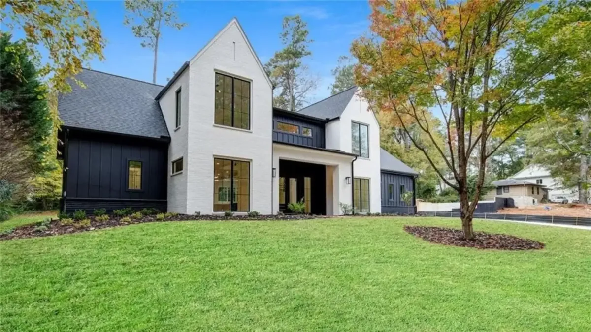 Modern luxury home built on premium lot sourced through 590 Holdings builder network