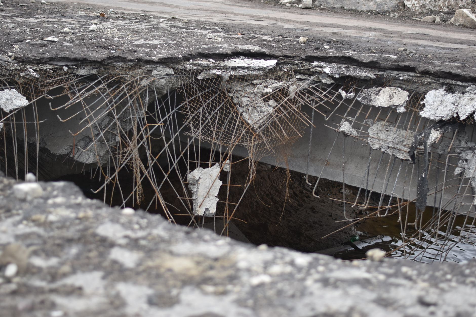 Chicago Pothole and Road-Defect Motorcycle Crashes: Suing the City and the One-Year Deadline
