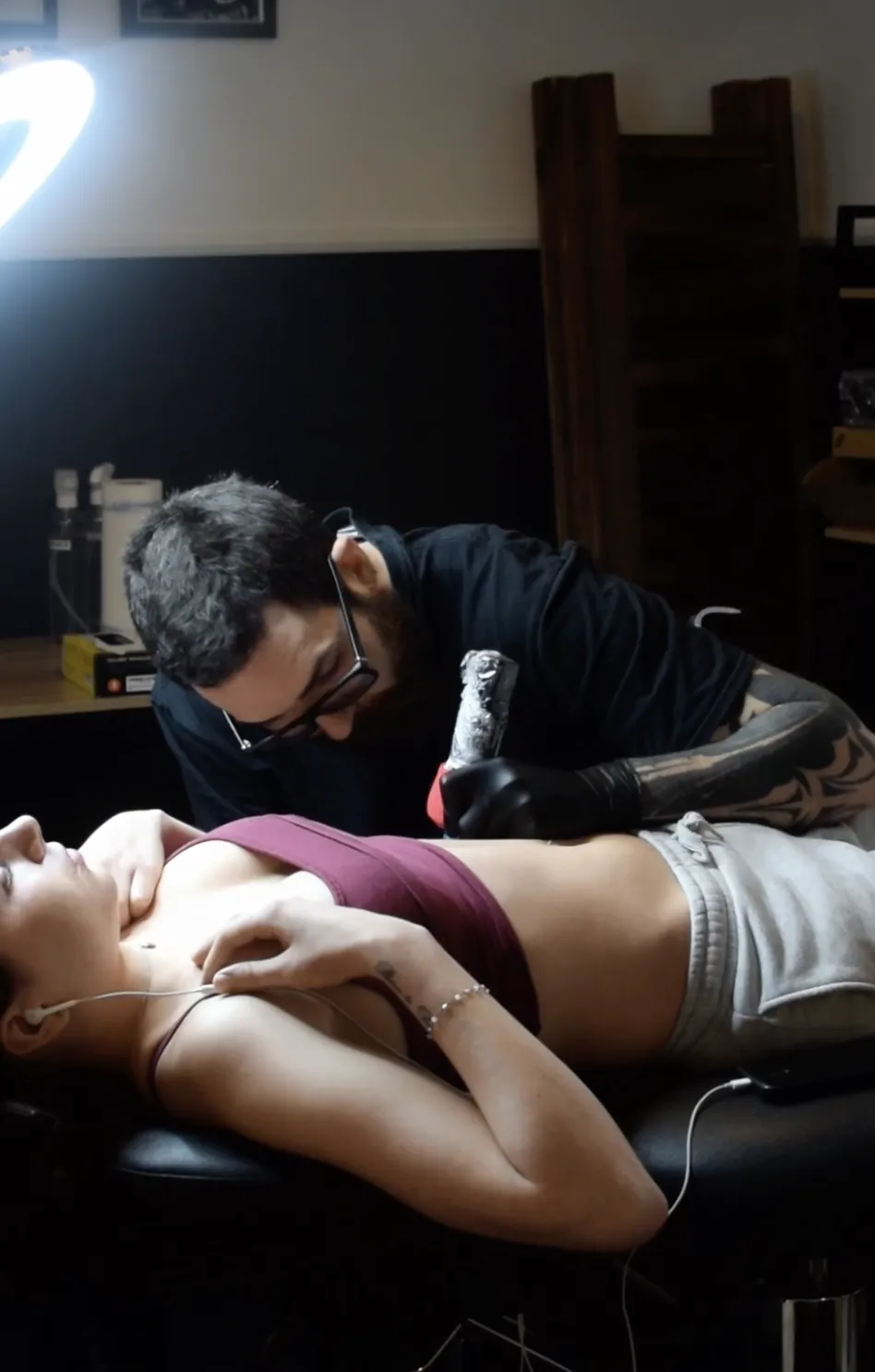 red white and black no smoking sign