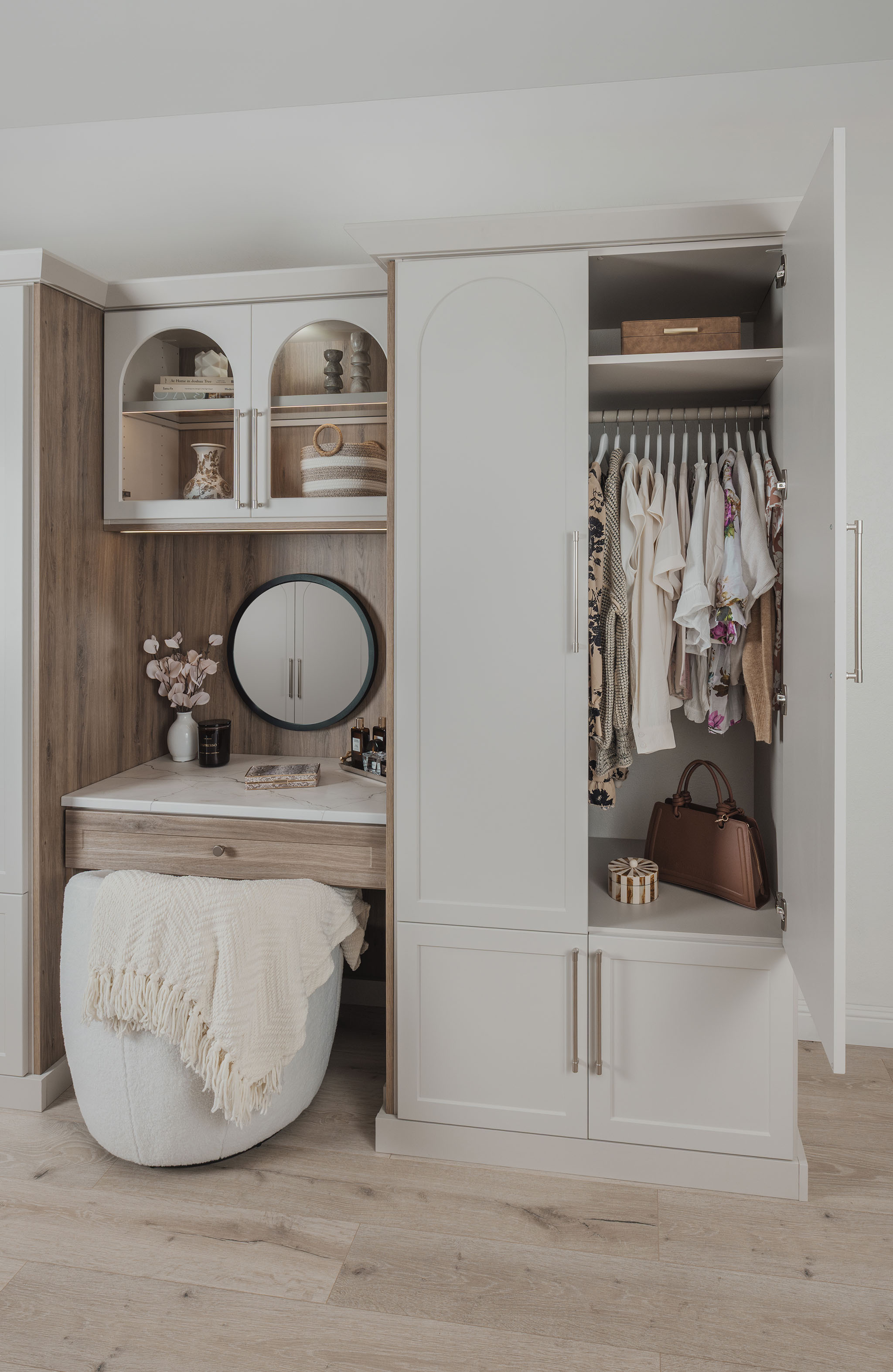 Luxury wardrobe closets and custom bedroom organization systems in Coral Springs