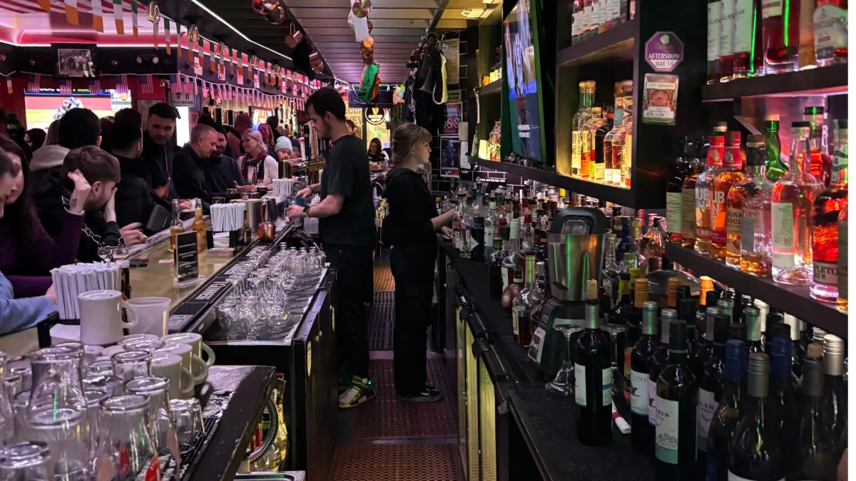 Late night Irish pub Times Square NYC