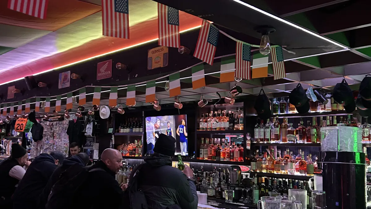 Irish Comfort Food Restaurant Times Square NYC: Experience Authentic Flavors at Garvey’s Irish Pub