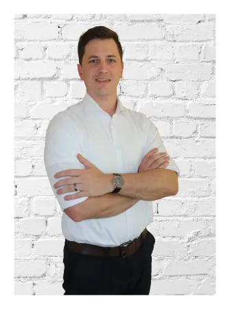 Advisor Brett 	Walraven