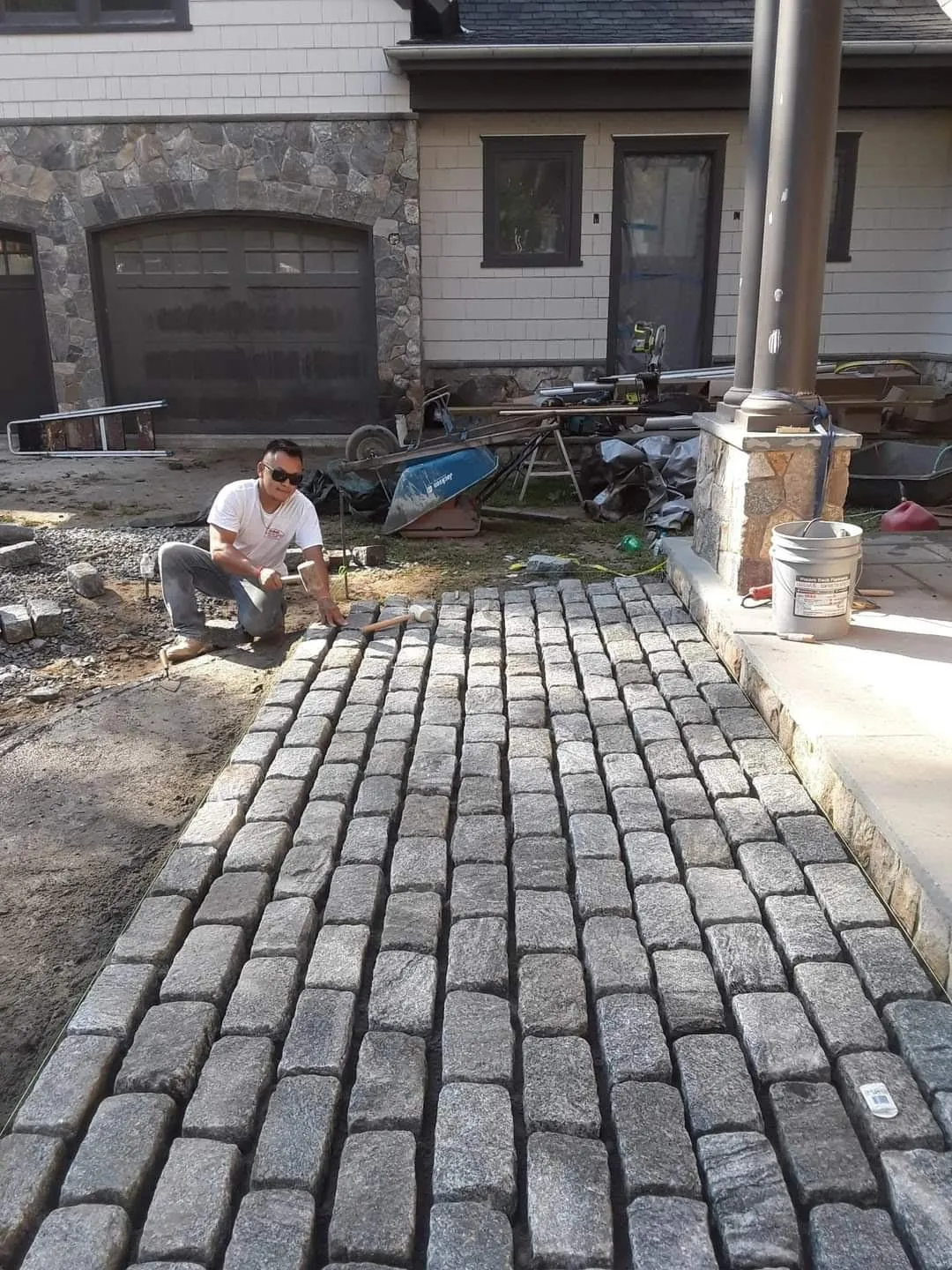 New Milford, CT Aprons