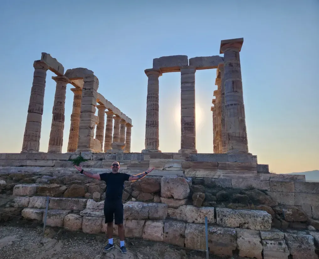 Rafael Madureira the author of Gods Among Us: Alienthology.