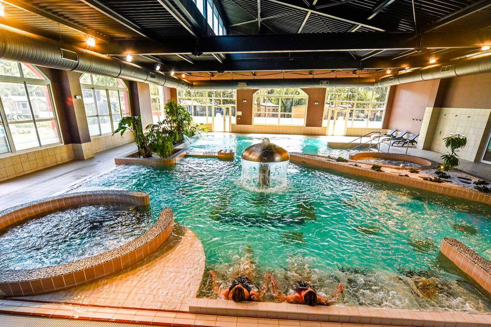 Lanjarón Balneario, Sierra Nevada spa, thermal waters, hydrotherapy, muscle recovery, ski and spa, hiking recovery, horse riding spa, relaxation, wellness retreat, steam rooms, mineral baths, adventure recovery, Andalusia spa, hot springs, circulation boost, stress relief, holistic healing, outdoor relaxation, post-ski recovery, rejuvenation.