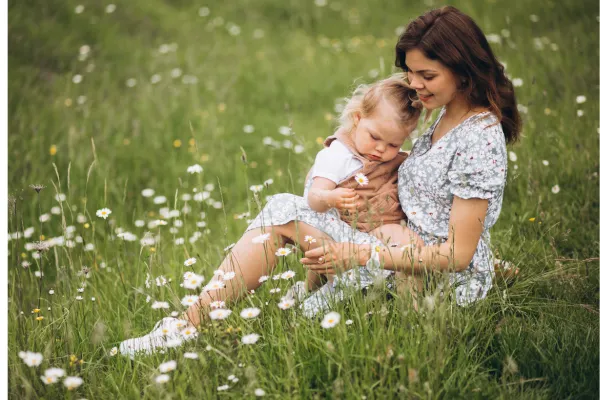 Nature as Regulation: Why Fresh Air, Sunlight and Simplicity Matter for Mother and Baby
