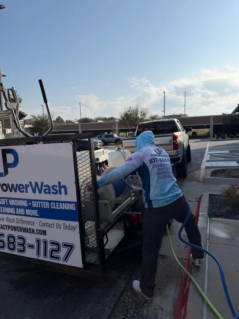 Pressure washing in Arlington