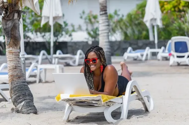 Image of digital marketer on vacation