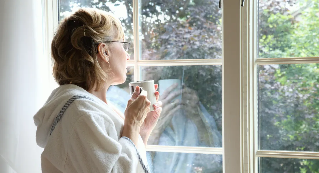 Waarom migraine tijdens de overgang kan veranderen (en waarom het méér is dan hormonen alleen)