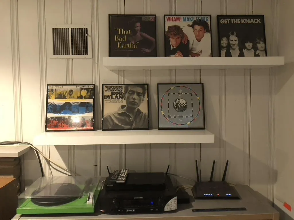 space adaption with shelves