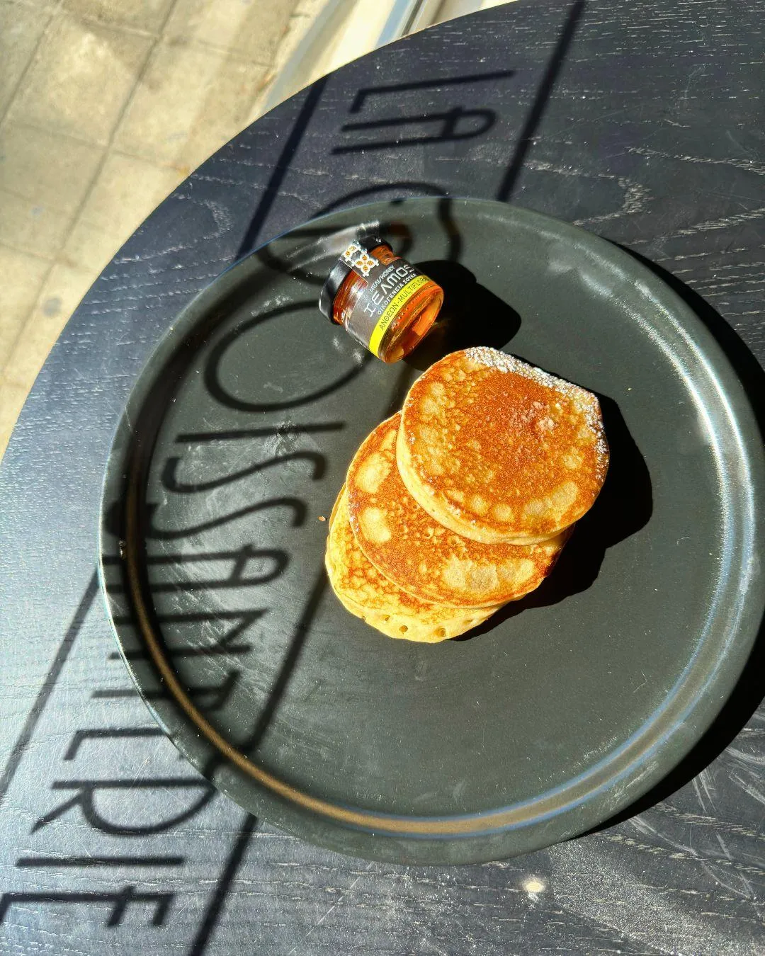 pancakes la croissanterie cafe, la croissanterie pastries
