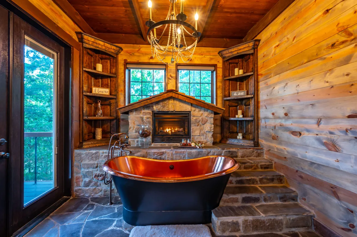 Romantic Pines Copper Tub Room