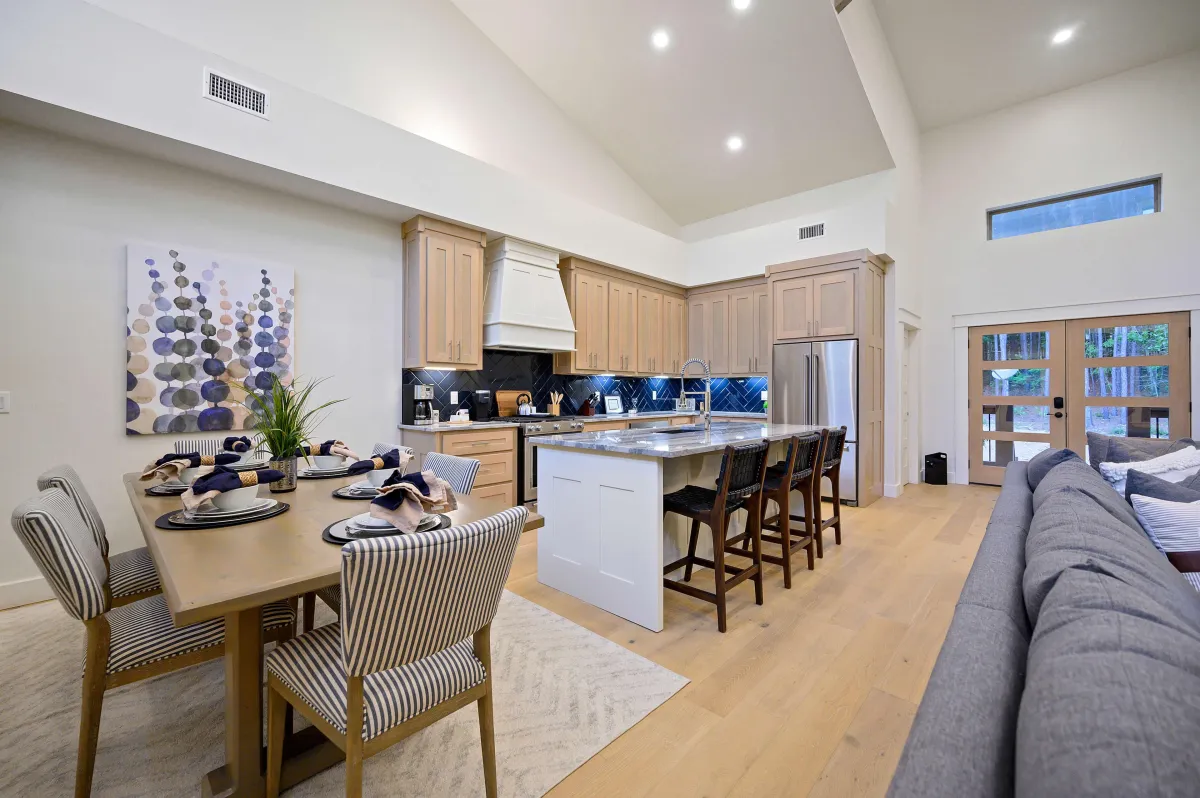 Midnight Pines Kitchen and Dining