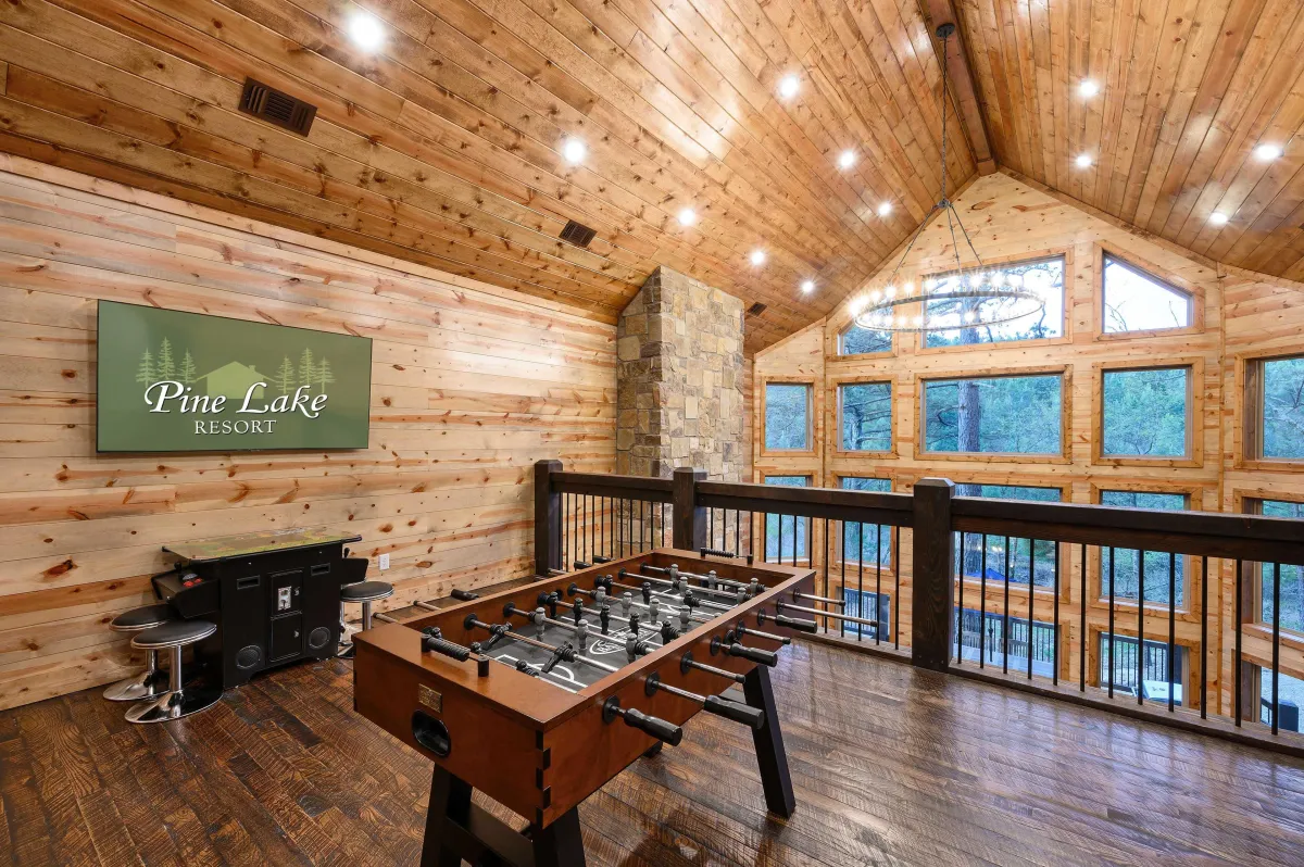Red Baron Loge Media Game Loft