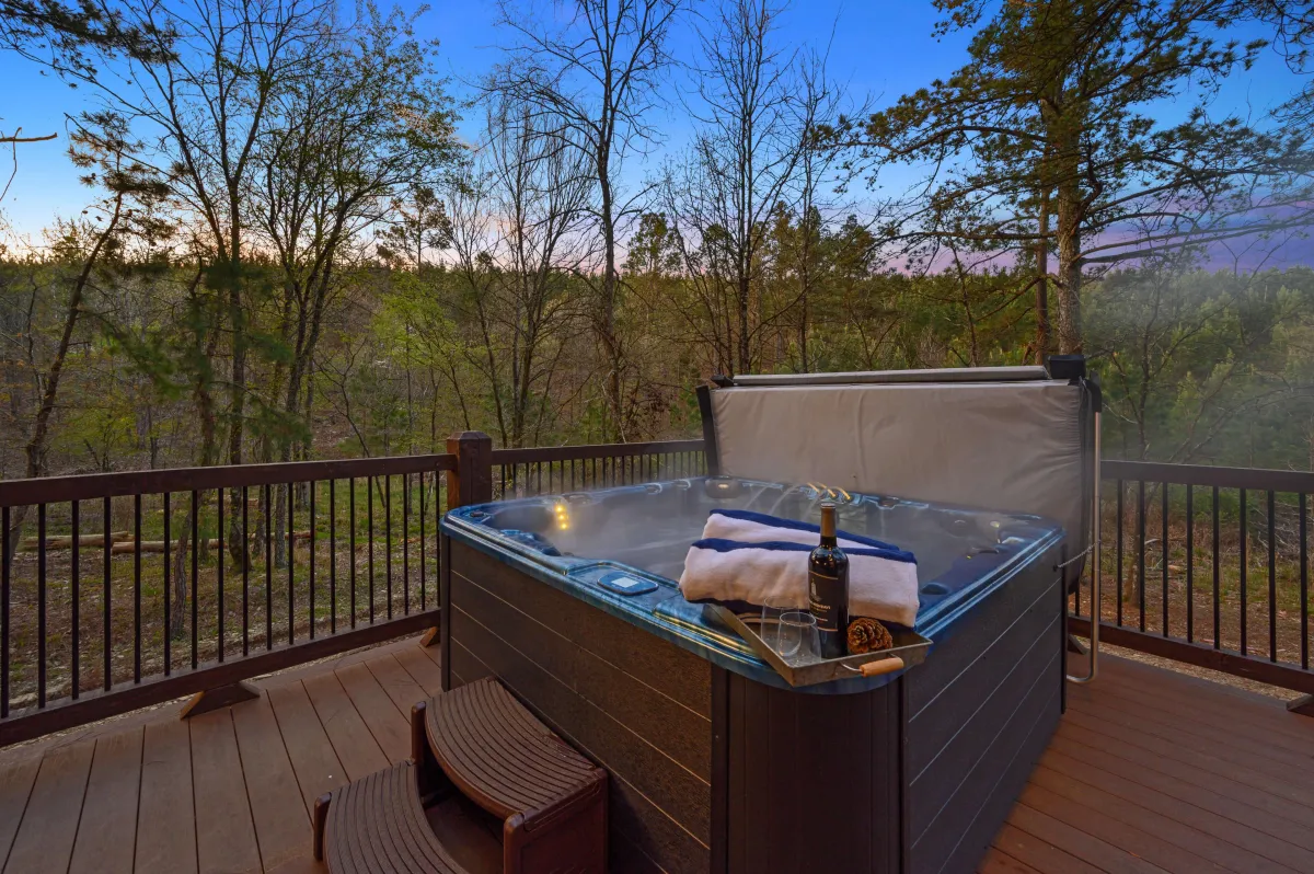 Red Baron Lodge Hot Tub