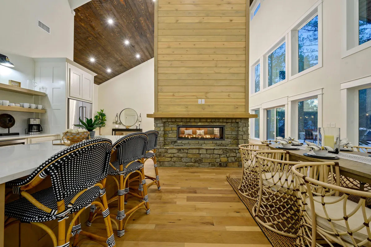 Sunshine Lodge Indoor Fireplace