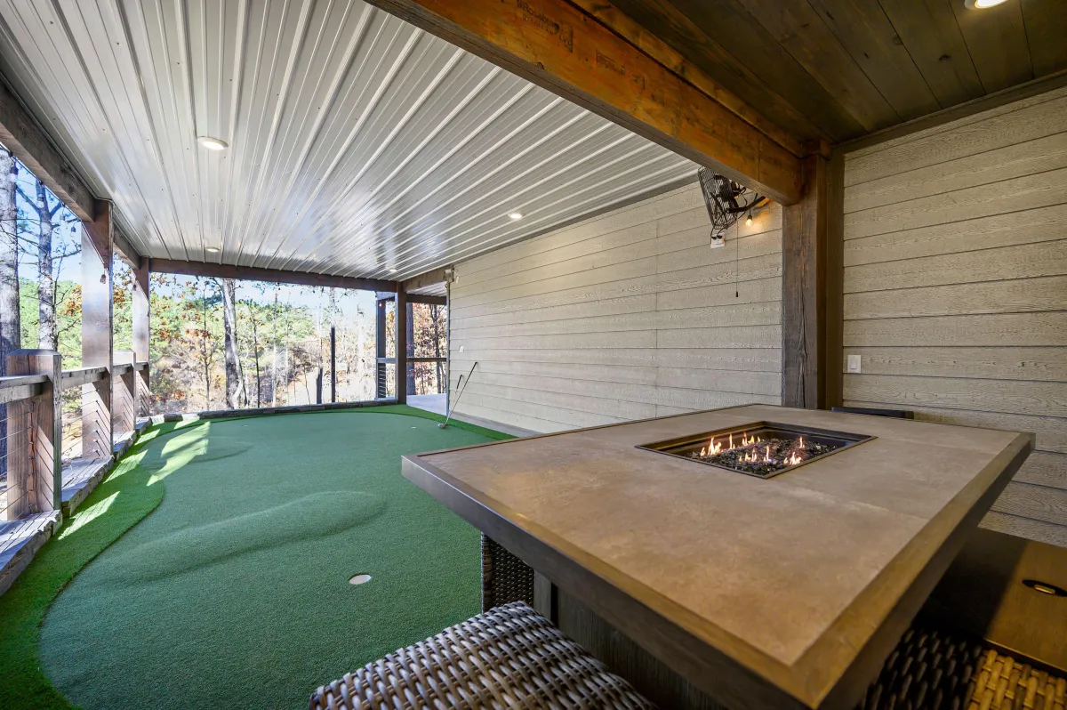 Starry Pines Lodge Main Living Area