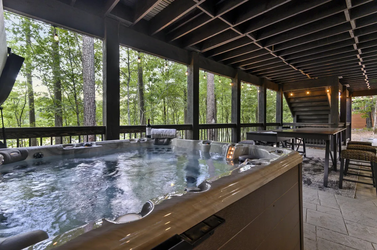 Lakeside Landing Hot Tub