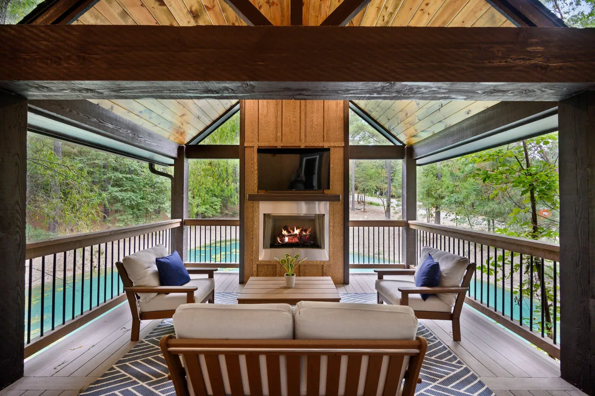 Moonlight Vista Covered Patio