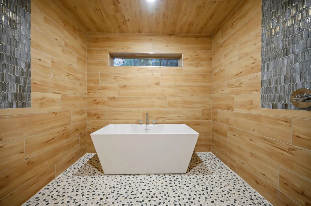 Moonlight Vista Spa-like Bathroom