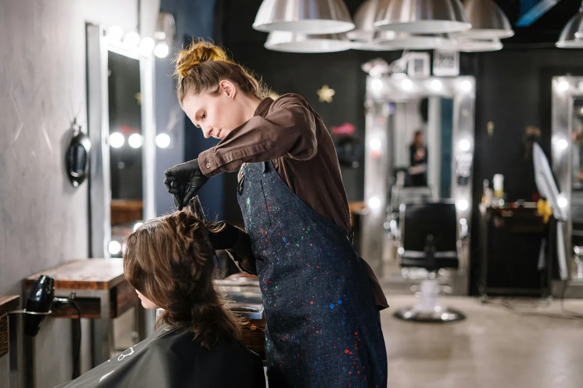 AELESTRA is supporting Hair Salons