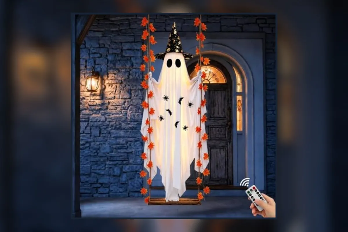 12 Outdoor Halloween Decorations for a Haunted Yard