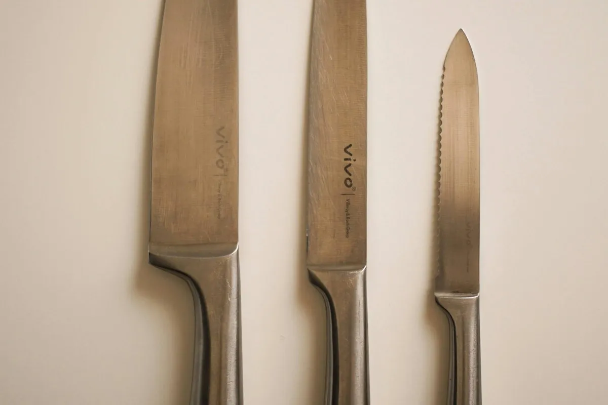 Which Knife Is for What? 7 Knives, One Dinner