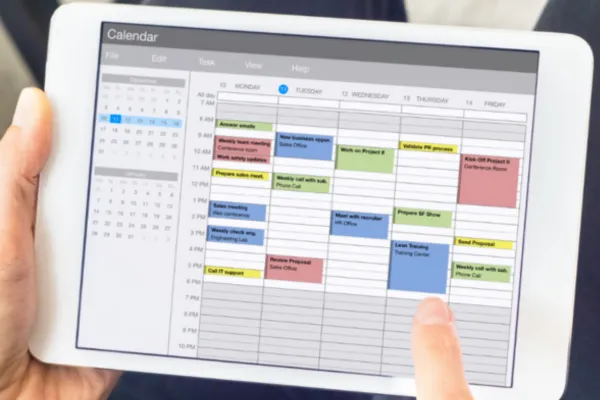 A step-by-step guide on creating a calendar using a tablet, tailored for marketing virtual assistants.