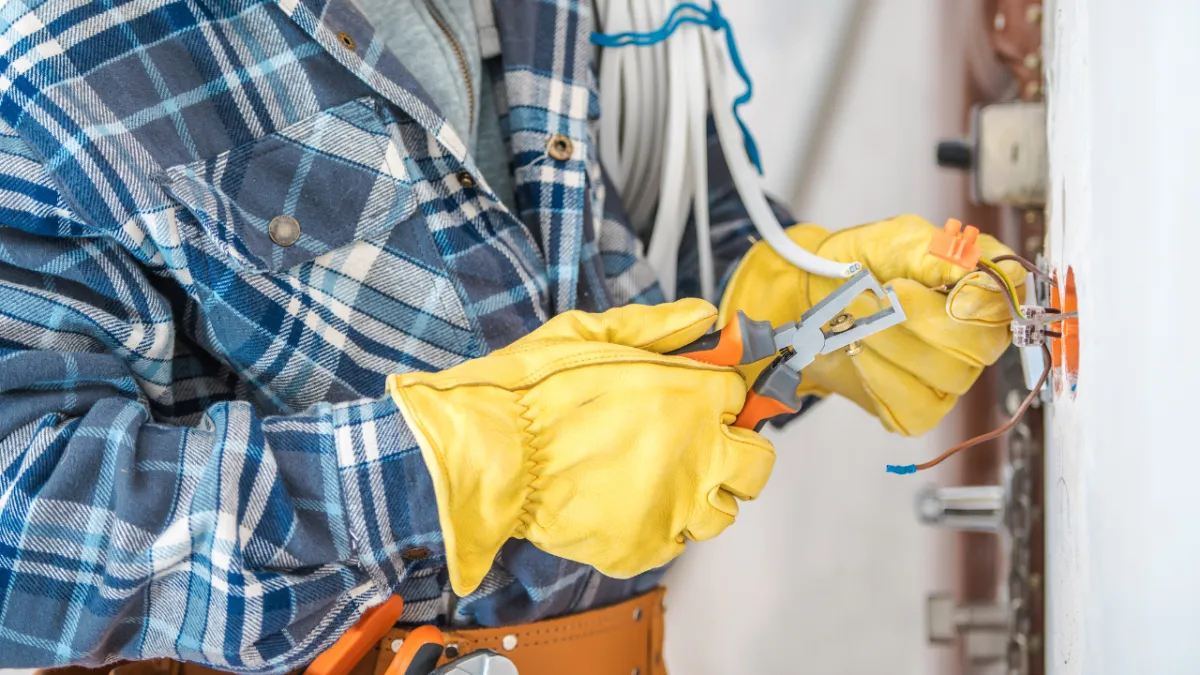 Residential electrician Tacoma