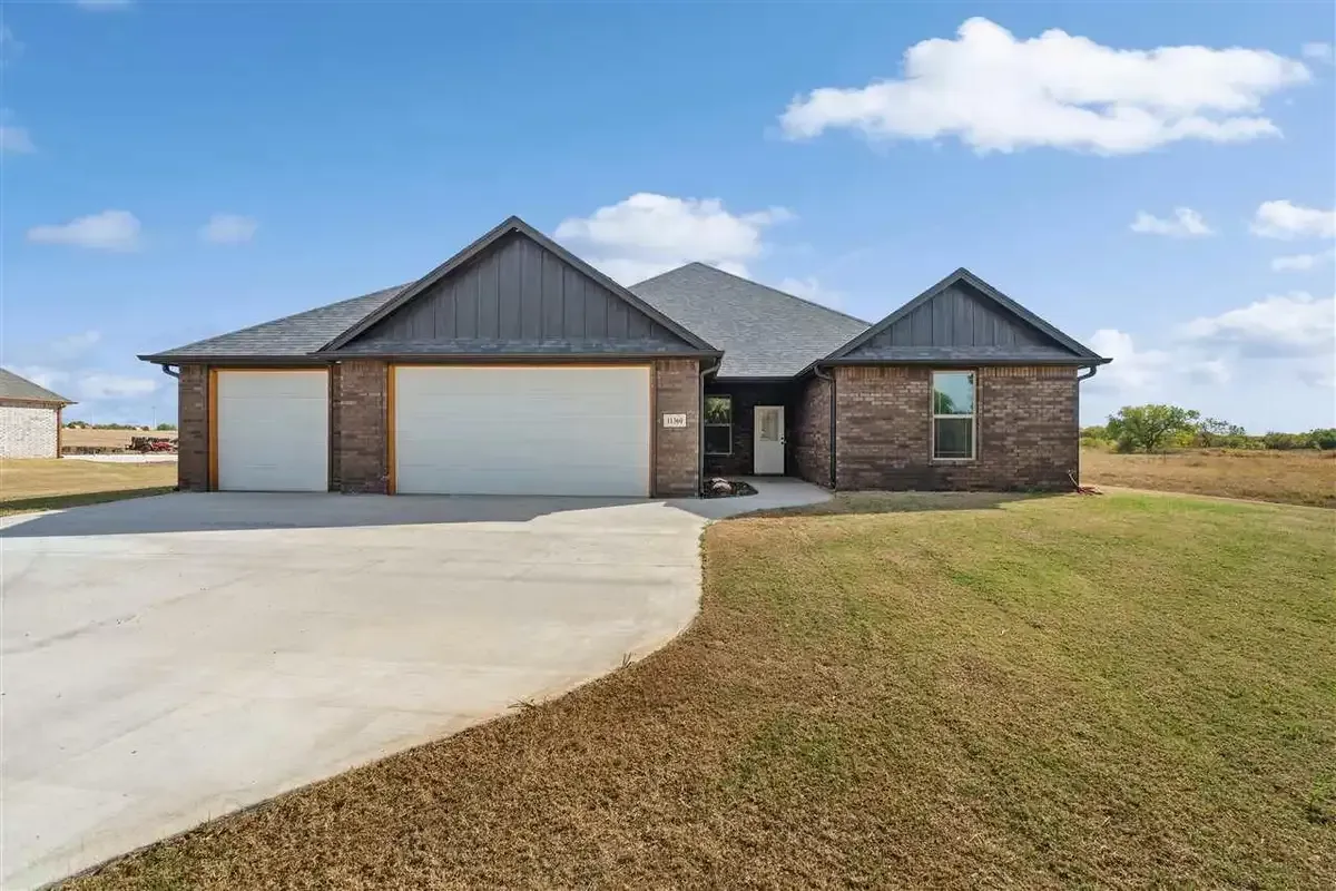 Lawton Concrete builds and installs driveways.