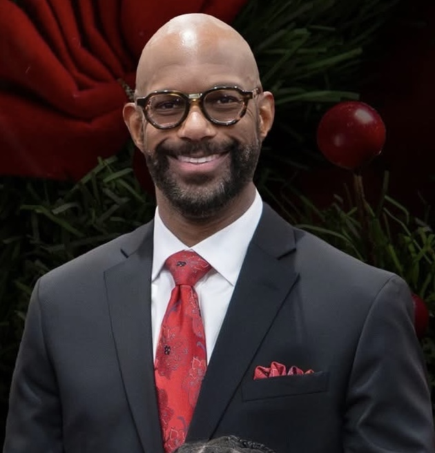 Pastor Daren Miller