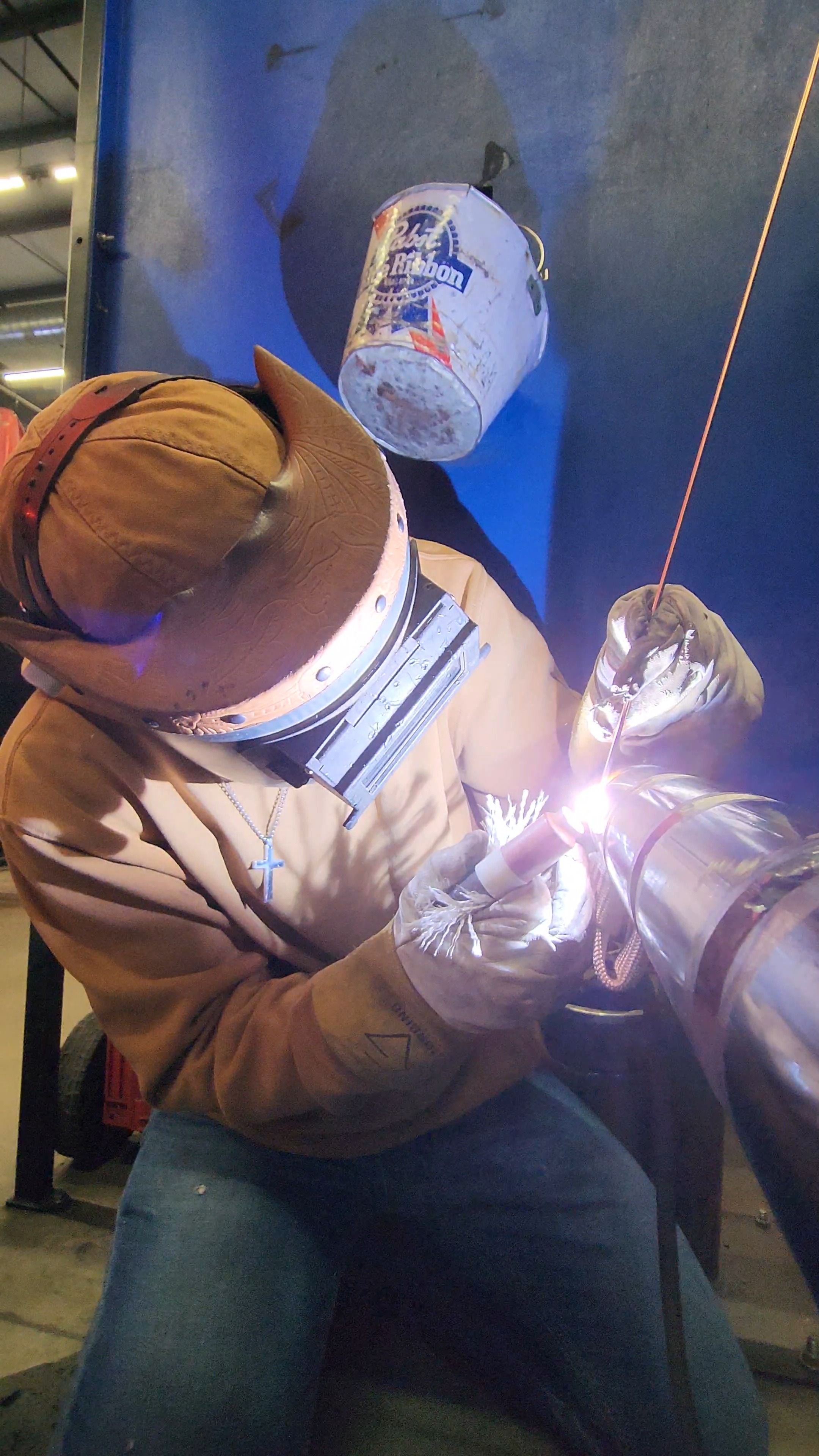 Welding Stainless Steel vs. Carbon Steel: Why Your Technique Must Change