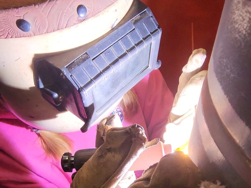 The Women in Welding: Breaking Barriers and Building Welding Careers