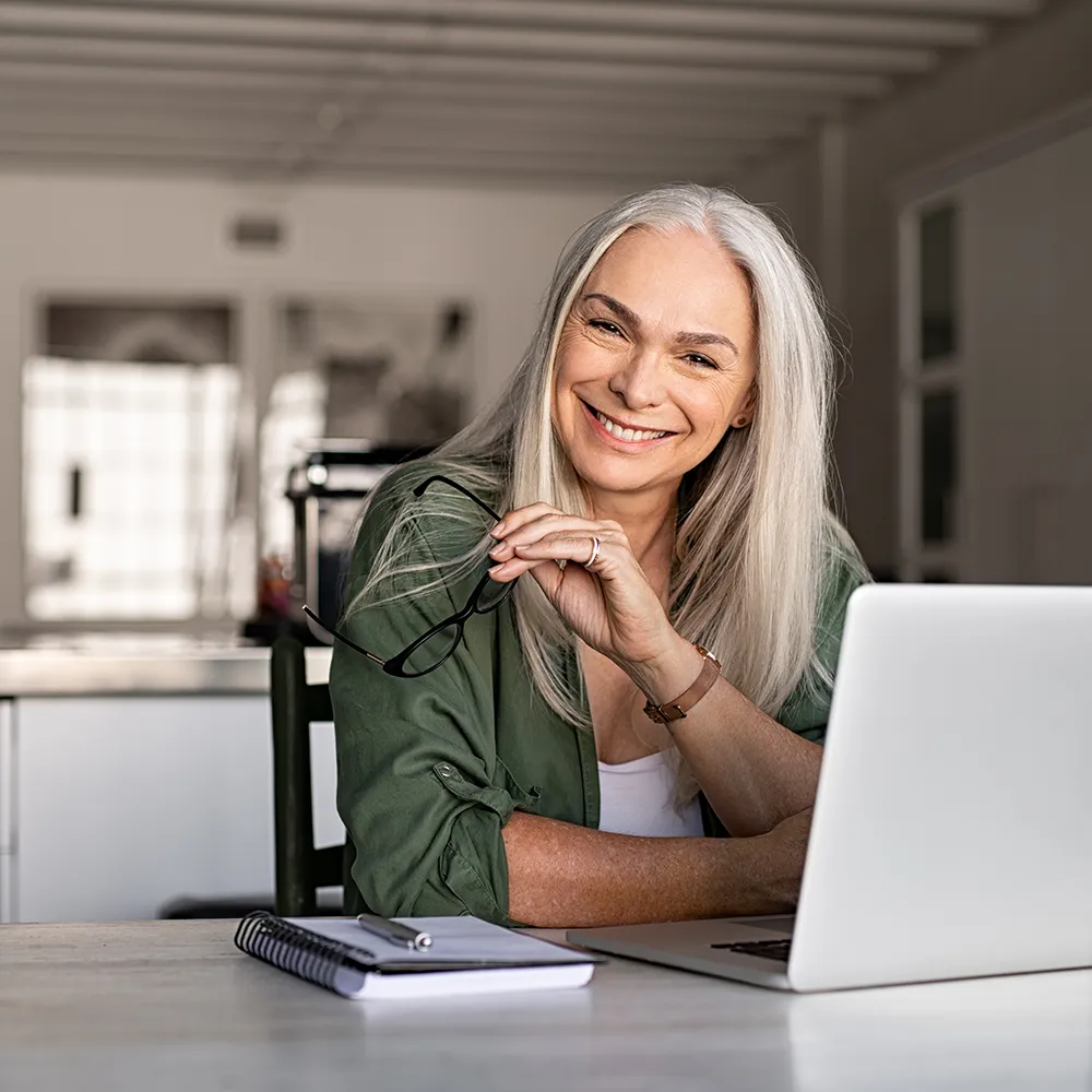Happy business woman learning with Navitential