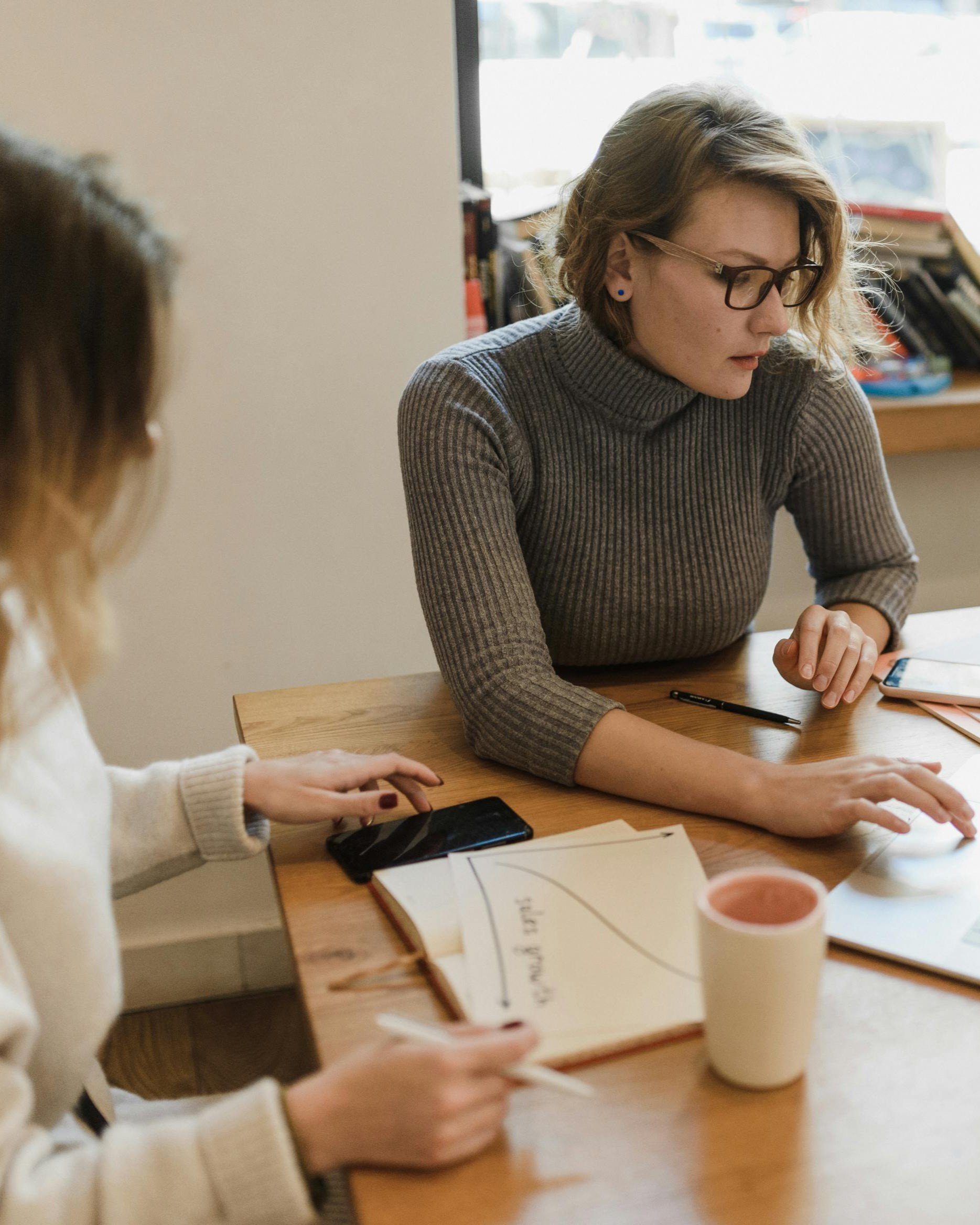 Financial guidance and organization support session with SVEEA Financial