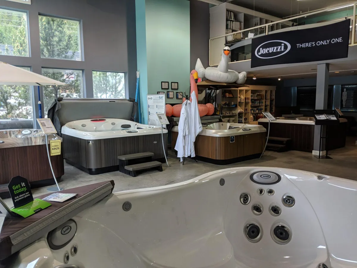 jacuzzi hot tub