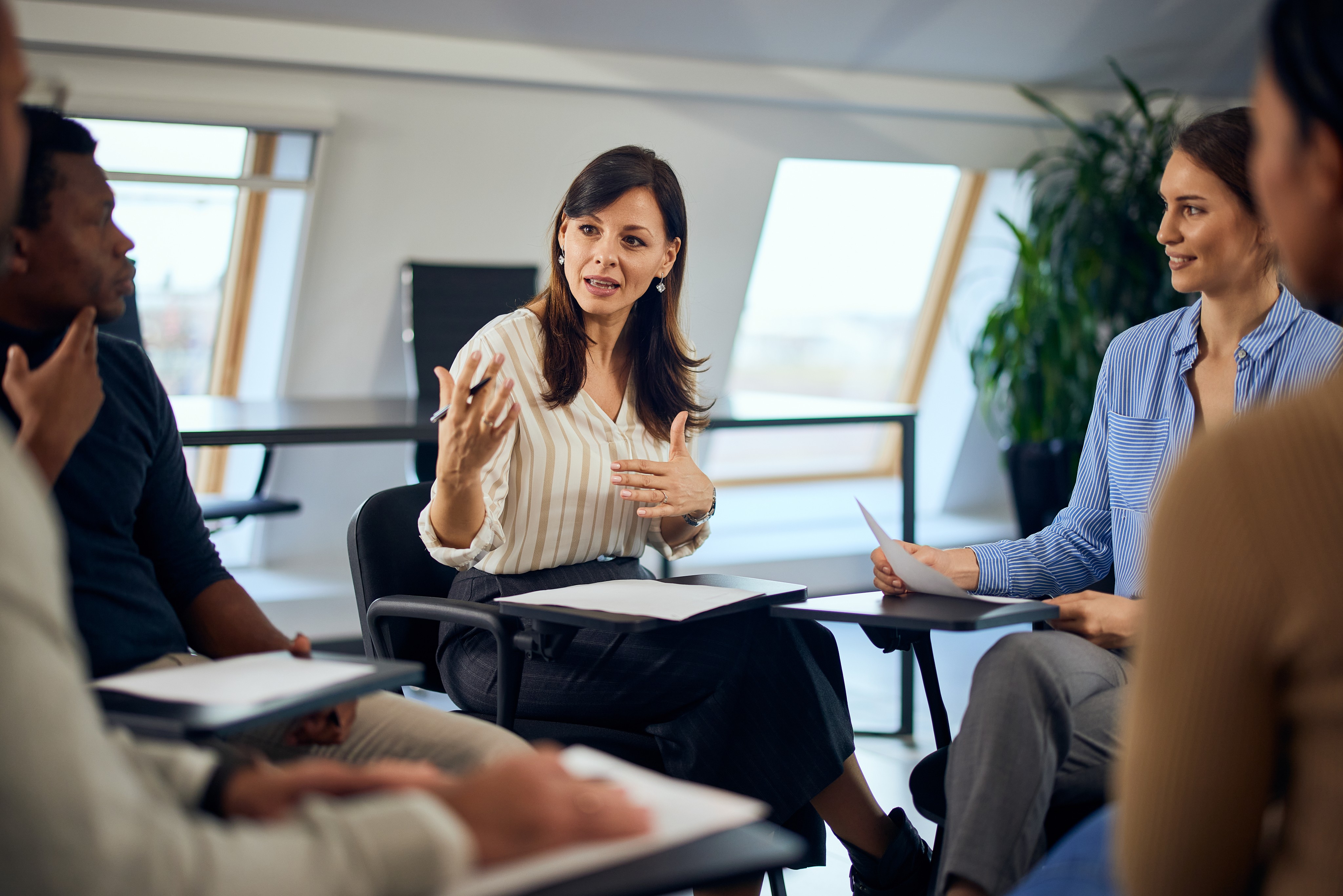 Why "I Help Everyone" Is Hurting Your Business (And What to Say Instead)