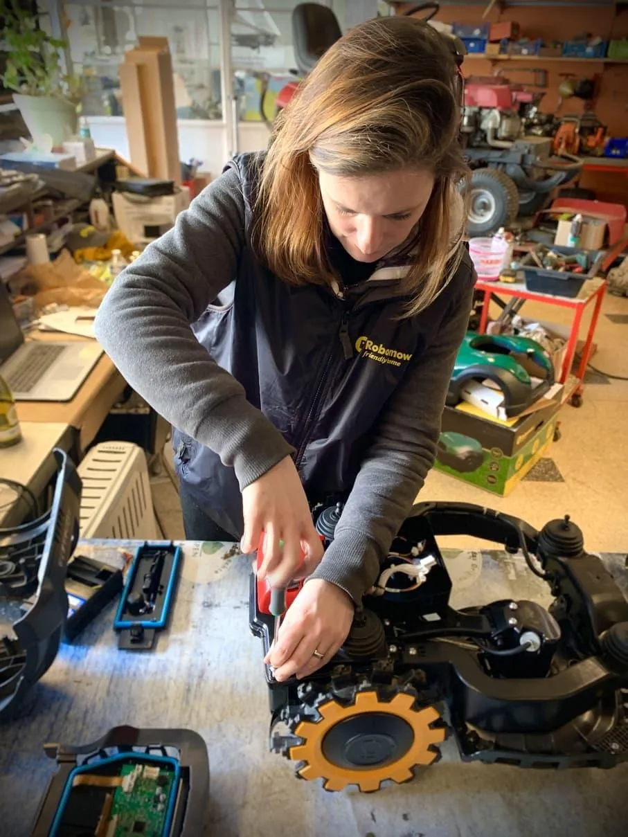 Réparation / Maintenance de Robots Tondeuses