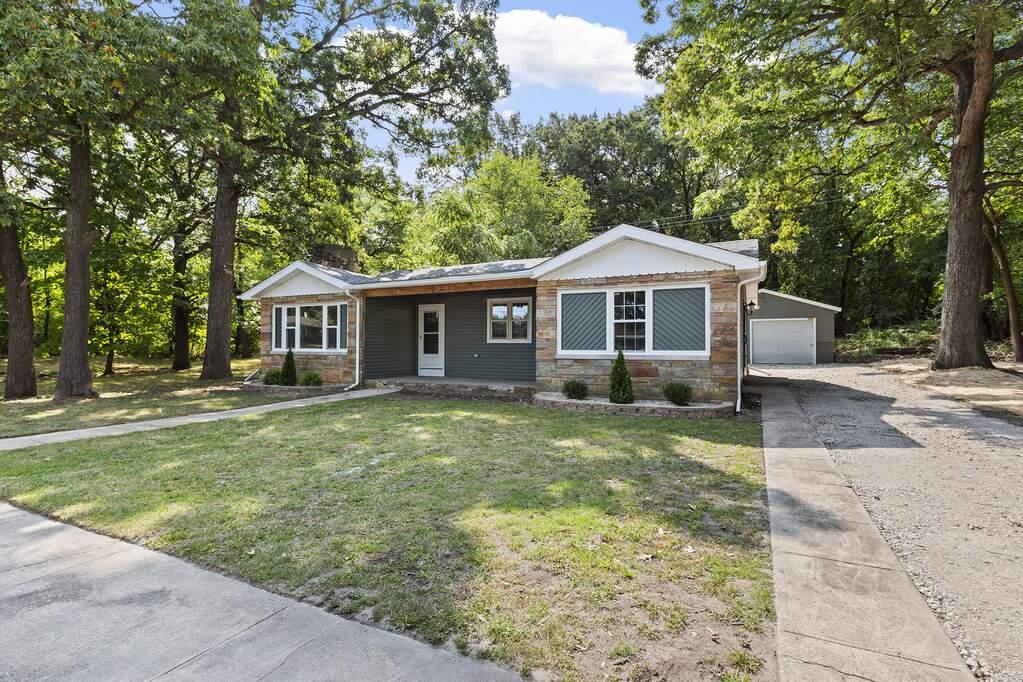 Gary Concrete builds and installs Driveway
