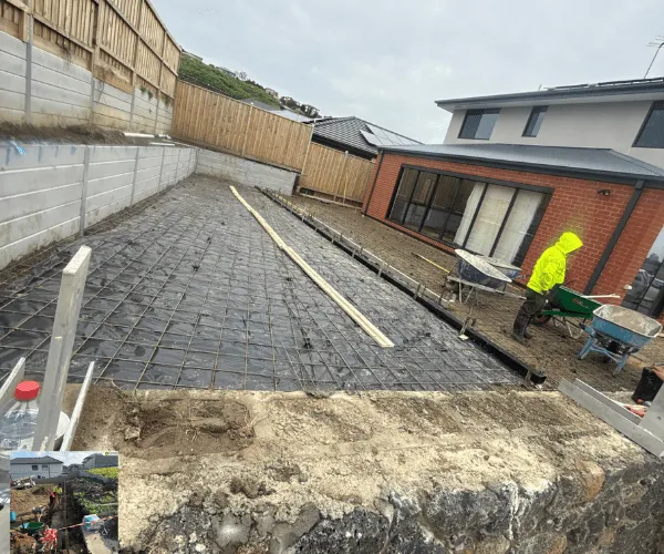 Footpath Pakenham