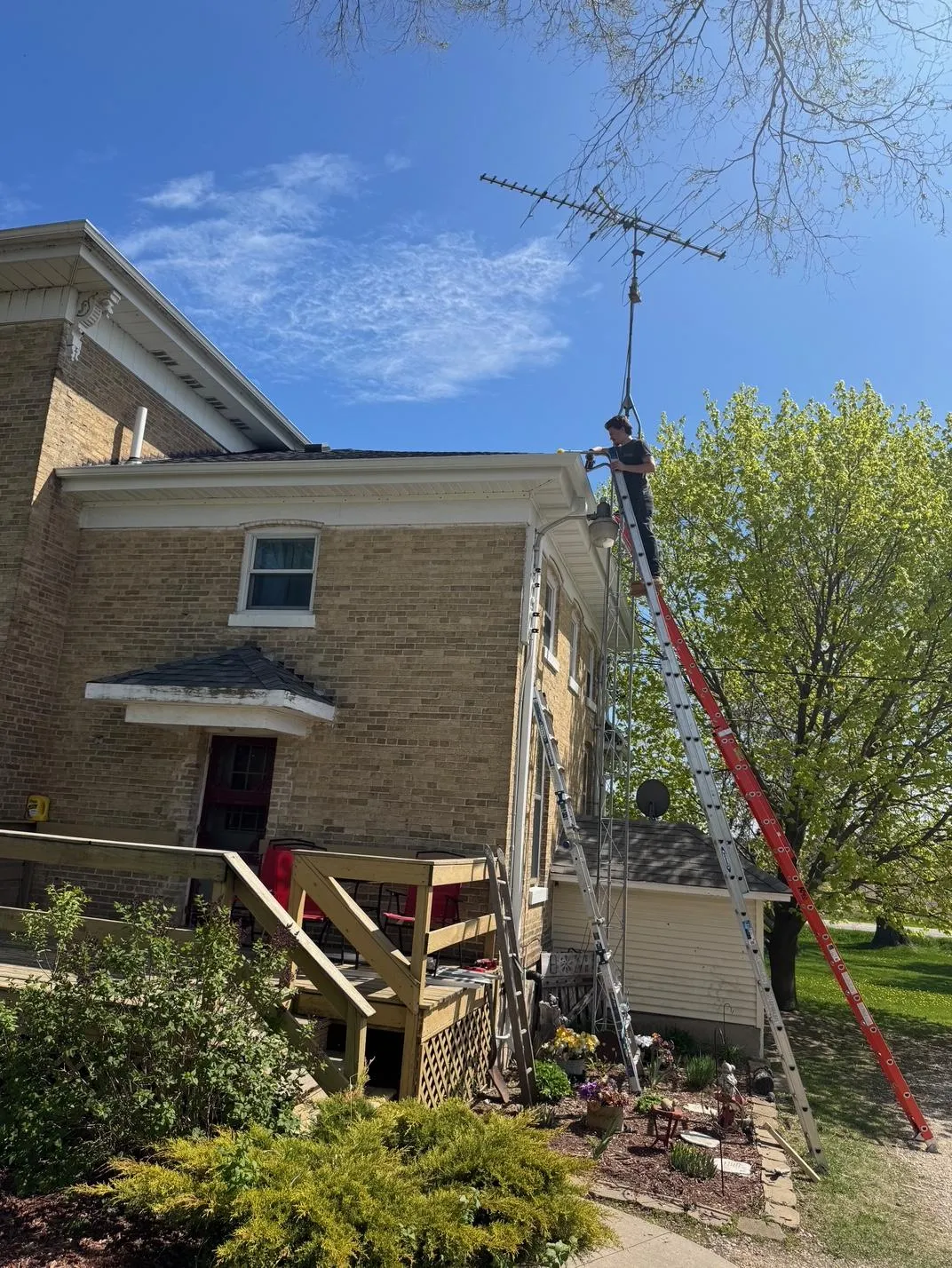 Gutter Maintenance in Milwaukee County