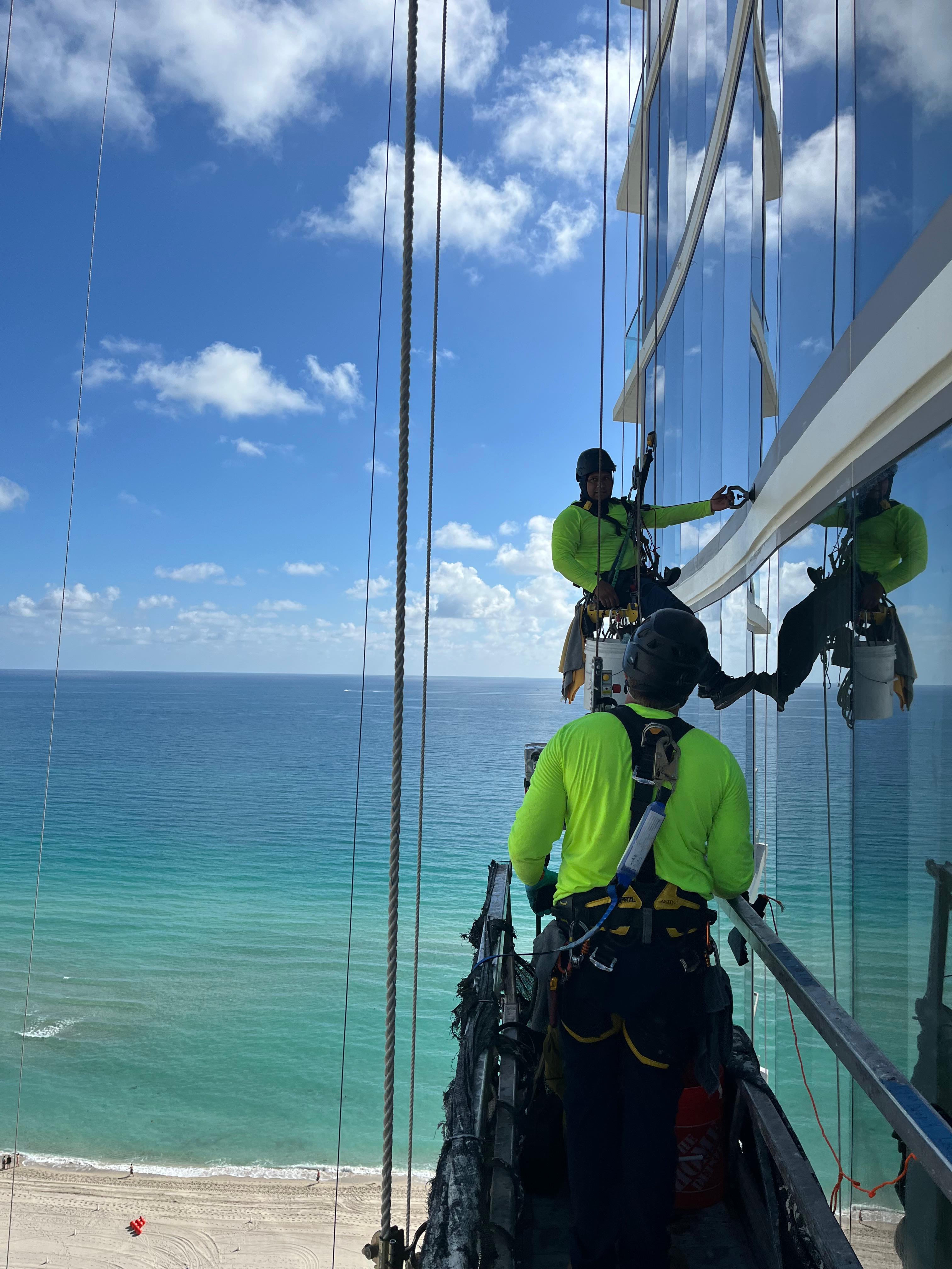 Rope Access vs. Scaffolding: What the Real Cost Difference Means for Your Reserve Fund