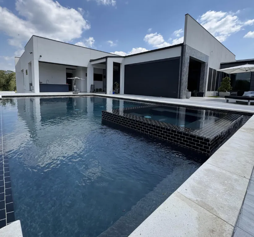 swimming pool service