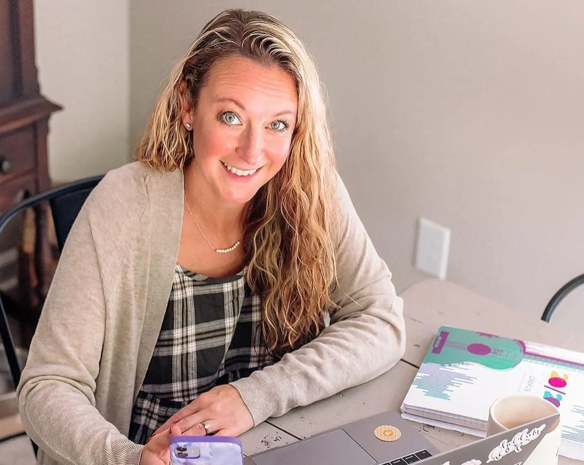 Alicia Trotter at her desk completing goals