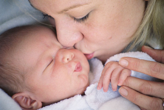 Online birth course mother and baby 
