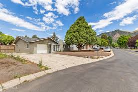 Flagstaff Concrete builds and installs Driveway